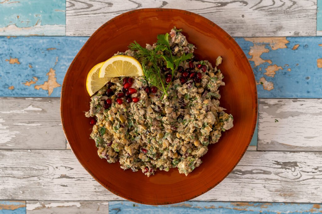 The za'atar chickpea salad on a plate