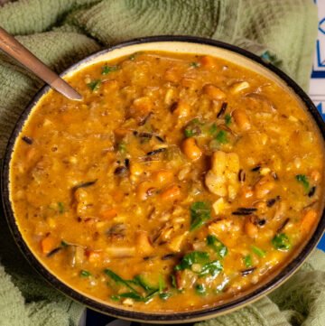 A bowl of creamy black eyed peas soup